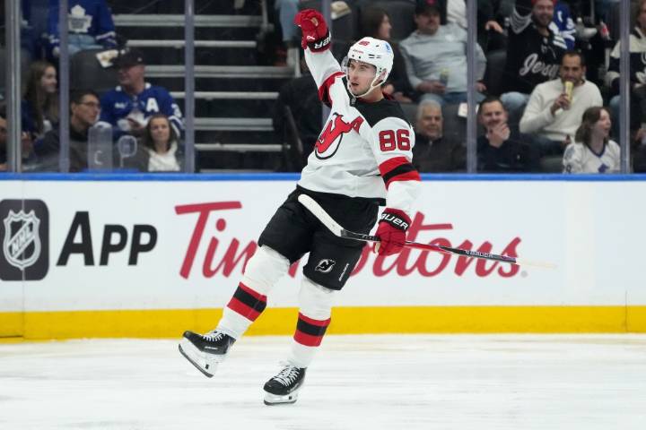 Jack Hughes' hat trick lifts Devils over Maple Leafs