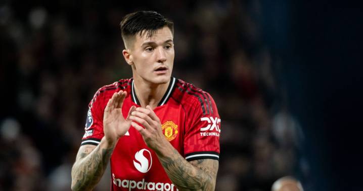 Ex-Man Utd star reveals key reason why Benjamin Sesko is avoiding mistake other strikers made