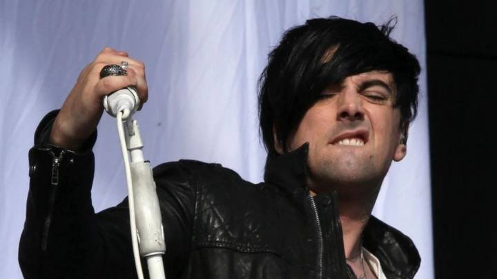 Policía identifica a las dos personas que apuñalaron y mataron en cárcel a Ian Watkins