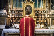 Brooklyn Diocese consolidates Latin Mass to 2 parishes amid priest shortage
