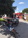 Pierde un neumático e impacta a motociclista en Motul