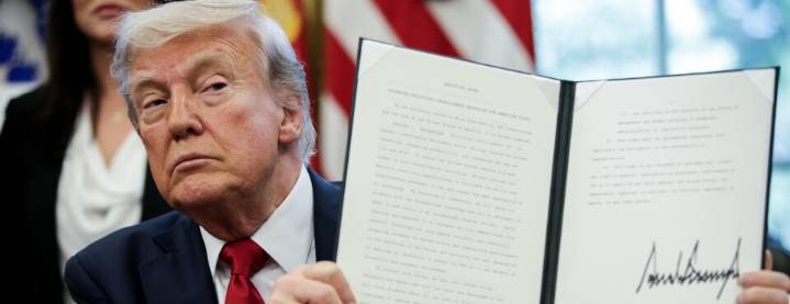 Law Firms’ Trump Deals Escape NY Lawyer Ethics Investigation