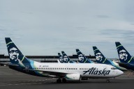 Alaska Airlines suspende todos sus vuelos por problemas técnicos