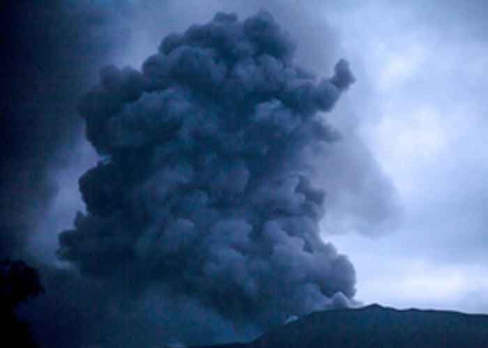 One dead in Russian volcano accident