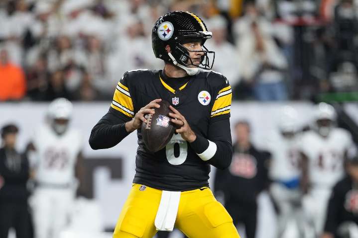 Tom Brady gives perspective on Aaron Rodgers playing former Packers team