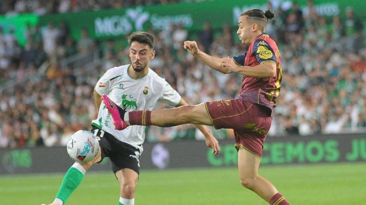 El Deportivo no espabila en Santander: 2