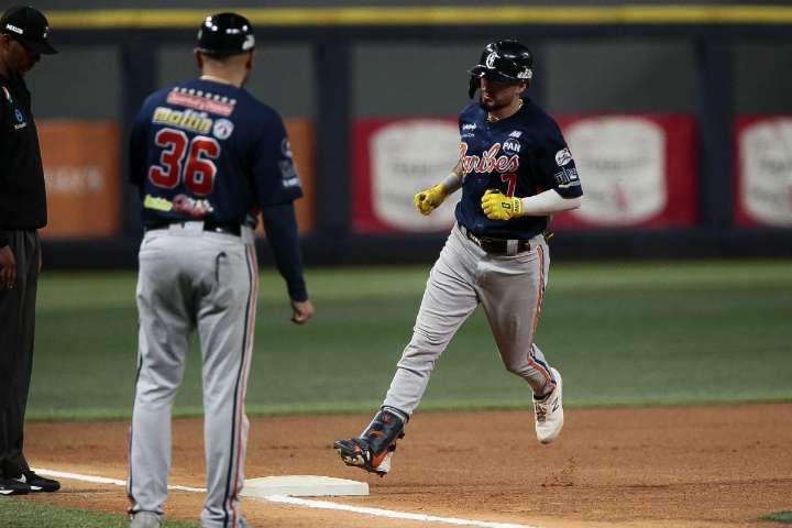 Herlis Rodríguez le dio el triunfo a Caribes frente a Magallanes