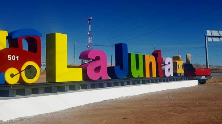Hallan dos ejecutados con narcomensaje en letras de La Junta