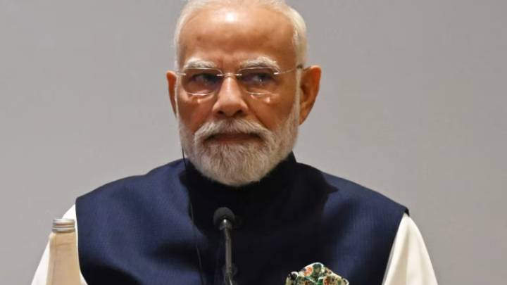 Trump afirma que Modi le dijo que India dejaría de importar petróleo ruso