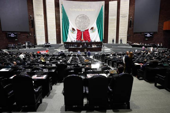 Diputados aprueban aumentos de hasta 100% en Ley Federal de Derechos