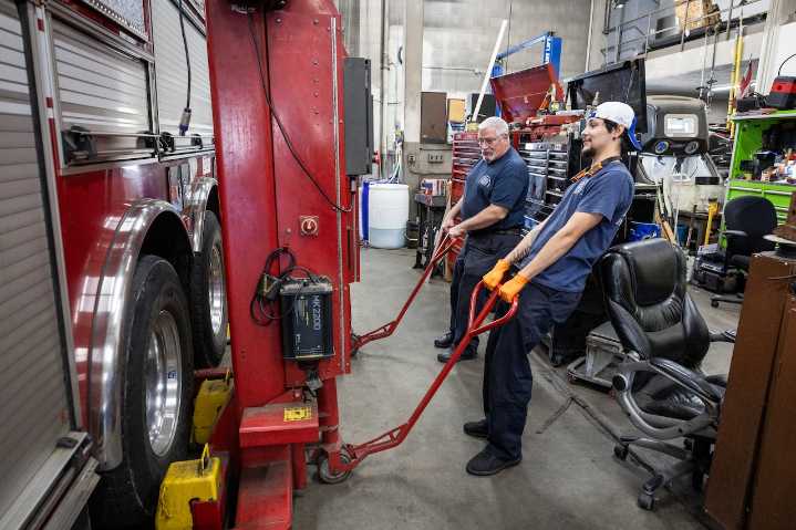Mass. communities wait longer, and pay more, for fire trucks
