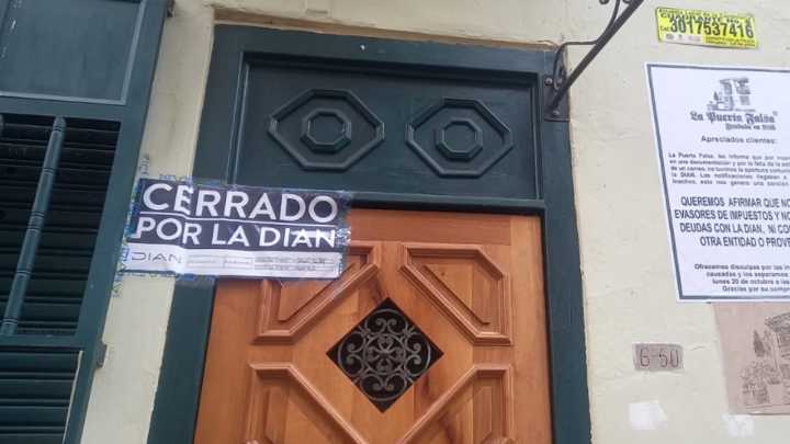 ¿Por qué la Dian cerró temporalmente La Puerta Falsa, el restaurante más antiguo de Bogotá? Advirtió sanciones por no emitir estos documentos