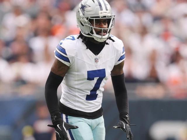 Cowboys' Diggs in concussion protocol after home accident
