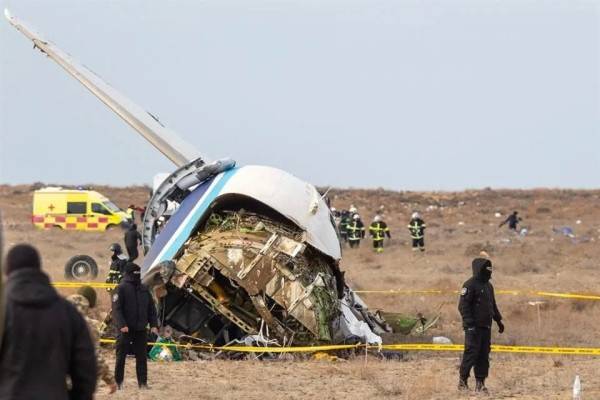 Reconoce Putin que Rusia derribó avión que mató a 38