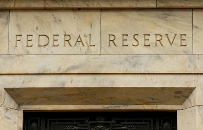 Fed recorta, pero genera dudas sobre reducción en diciembre