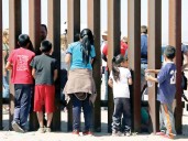 EU cierra su frontera a menores y refugiados