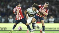 Chivas remonta y vence 2-1 a Pumas en duelo de alta tensión en CU