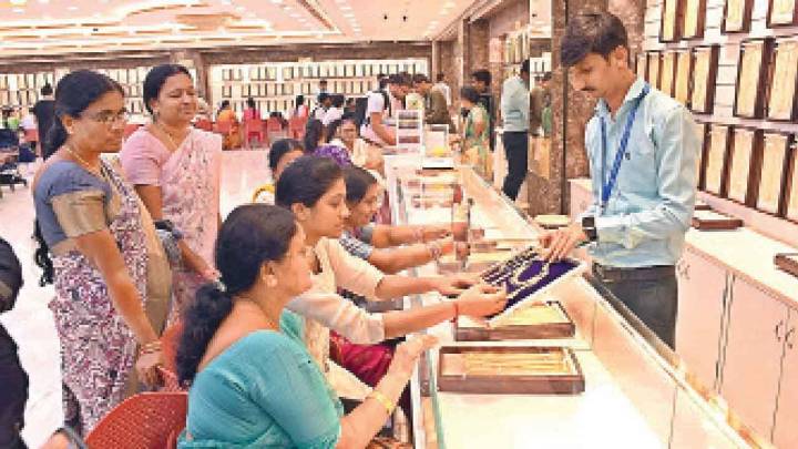 Dhanteras fever grips Hyderabad as gold sales soar amid new designs