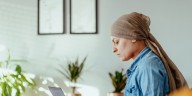 La soledad y el aislamiento social aumentan el riesgo de muerte en personas con cáncer