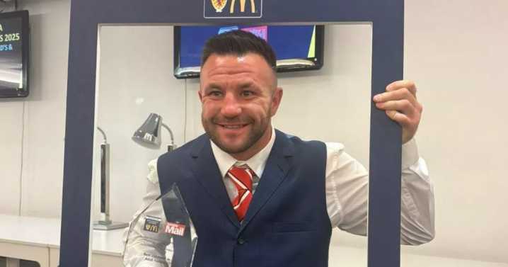 West Lothian man turns life around after losing his way to alcohol and drug battle