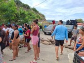 SUCRE | Pescadores y vendedores de sardina cerraron Vía Nacional porque no los dejan trabajar
