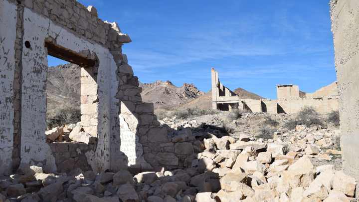 What ghost towns can you visit near Reno? A list