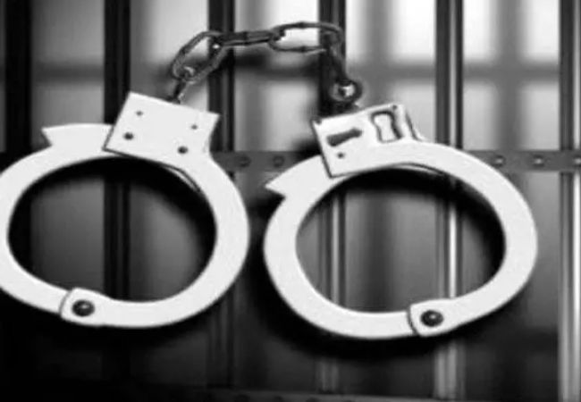 Police bust fake call centre, detain 116 people for duping US cit...