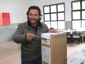 Gustavo Sáenz responsabilizó a Cristina Kirchner por el resultado de las elecciones: dijo que puso candidatos "a dedo" y que intervino los PJ de Salta, Jujuy y Misiones