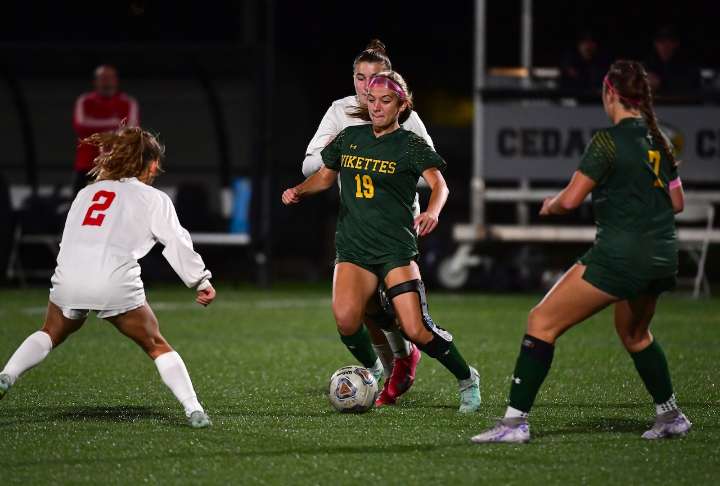 Sollott is back after 2 torn ACLs, helps Central Catholic girls soccer beat Easton in EPCs