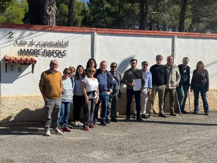 El centro Madre Rafols no tiene licencia de actividad, según los vecinos