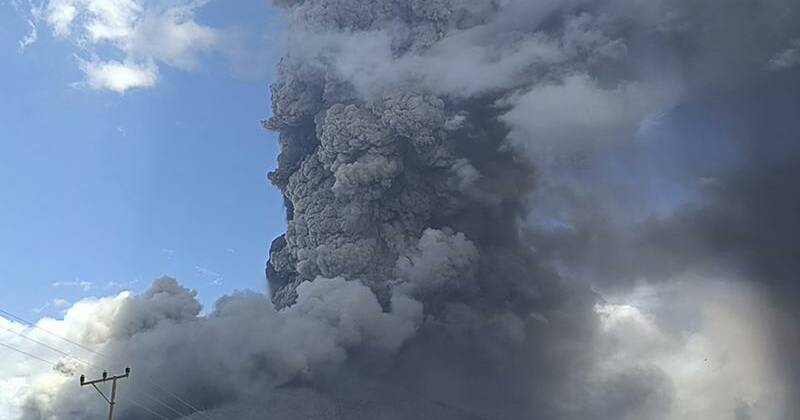 Indonesian volcano erupts, highest alert level raised