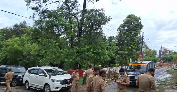 UP police stops SP delegation led by LoP heading for violence-hit Bareilly; MP Ziaur Rahman under house arrest