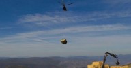 Alimentación desde el aire a la fauna afectada por los fuegos