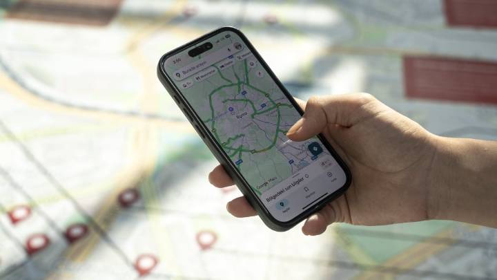 Upcoming potential Google Maps update introduces Aerial button to Street View