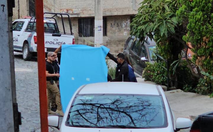 Homicidio en Tlaquepaque: Localizan a una mujer de 30 años con un disparo en el cráneo