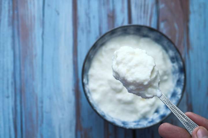 Is Eating Curd at Night Healthy? Experts Explain the Right Way to Consume It