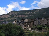 Hacer más viviendas que vecinos tiene el pueblo: este es el objetivo de Cerler