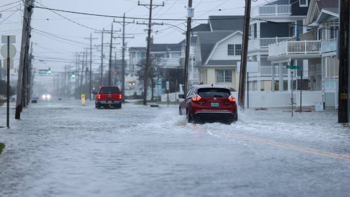 Tormenta nor’easter continúa causando estragos en NY, NJ y CT
