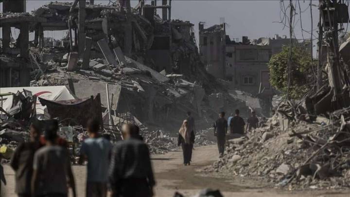Palestinian factions agree to form technocrat committee to run post