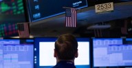 Cierra Wall Street la semana con pérdidas tras la amenaza de aranceles de Trump