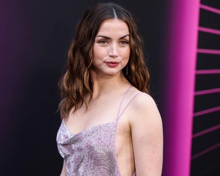 Cele|bitchy | Tom Cruise & Ana de Armas have apparently broken up after nine months