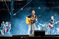 Country music superstar laments ‘fading of the red, white and blue’ in new song