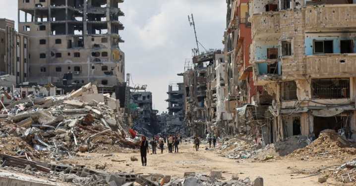 Bombardeos israelíes en Gaza dejan 31 muertos, entre ellos nueve niños y seis mujeres