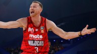 Perth Wildcats cop NBL thrashing from Sydney Kings as Dylan Windler suffers ankle injury