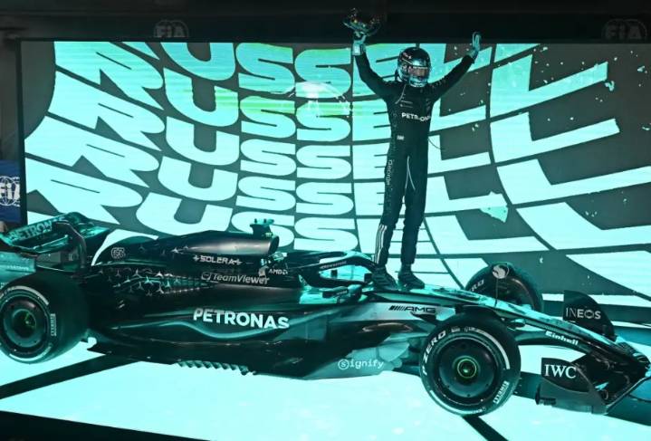 Russell brilla en el GP de Singapur; McLaren conquista un título con sabor amargo