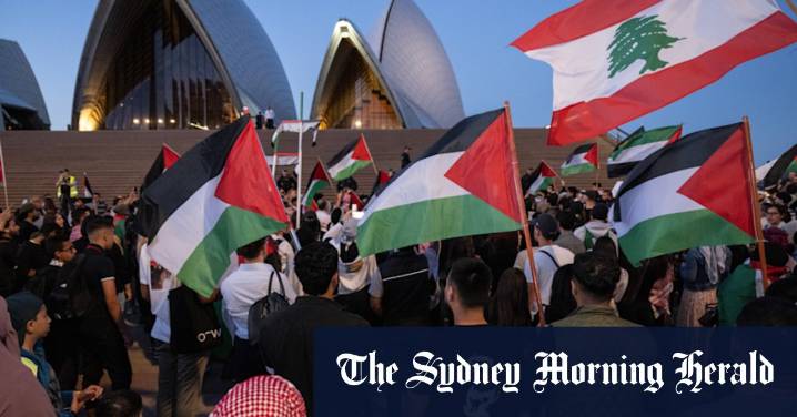 ‘Disaster written all over it’: Police urge court to block Opera House protest