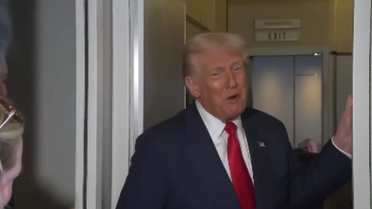 '...Got The Shakes': Trump Jokes Mid-Flight As Air Force One Faces Turbulence