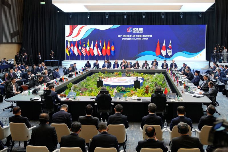 China presses for stronger economic, trade ties after Trump departs ASEAN summit