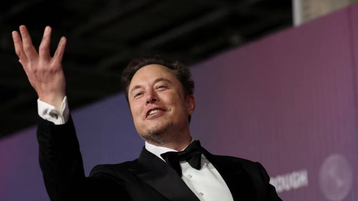 Tesla Boss Elon Musk First Billionaire To Surpass Net Worth Of $500 bn Republic Business