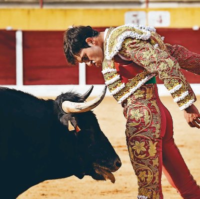 El eterno tributo que paga el toreo